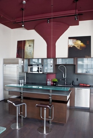 现代风格开放性厨房紫色吊顶装修效果图