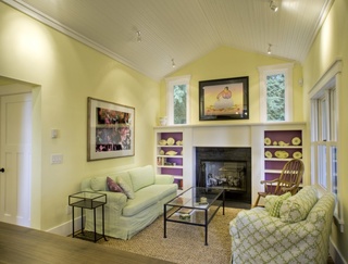 鹅黄色调欧式风格客厅壁炉设计效果图