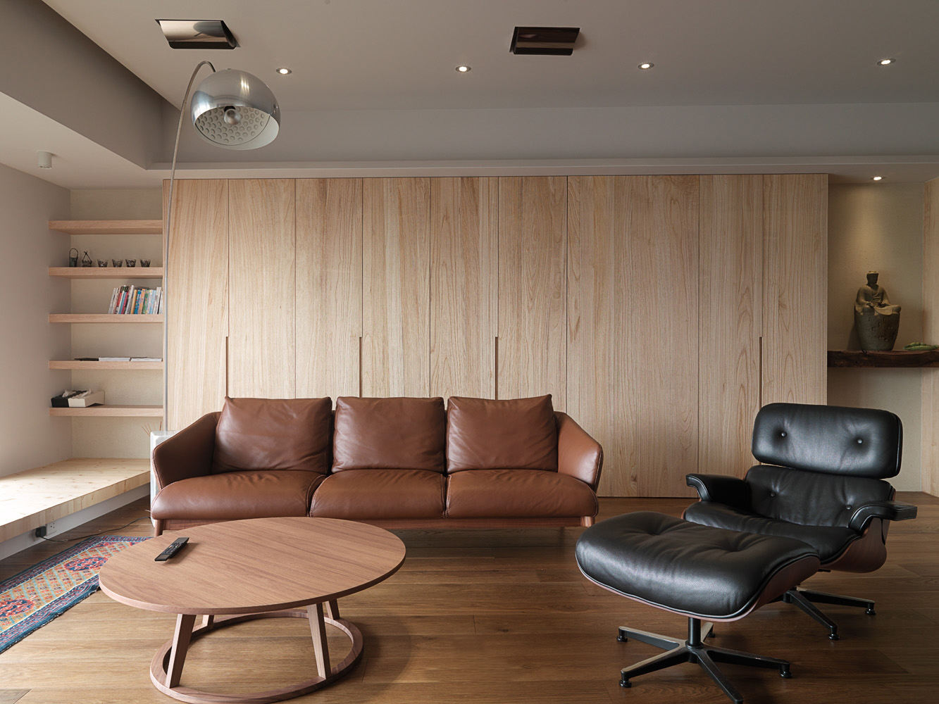 自然日式客厅 原木沙发背景墙设计