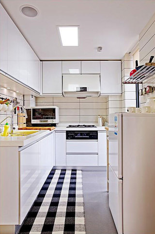 清新黑白日式厨房橱柜设计