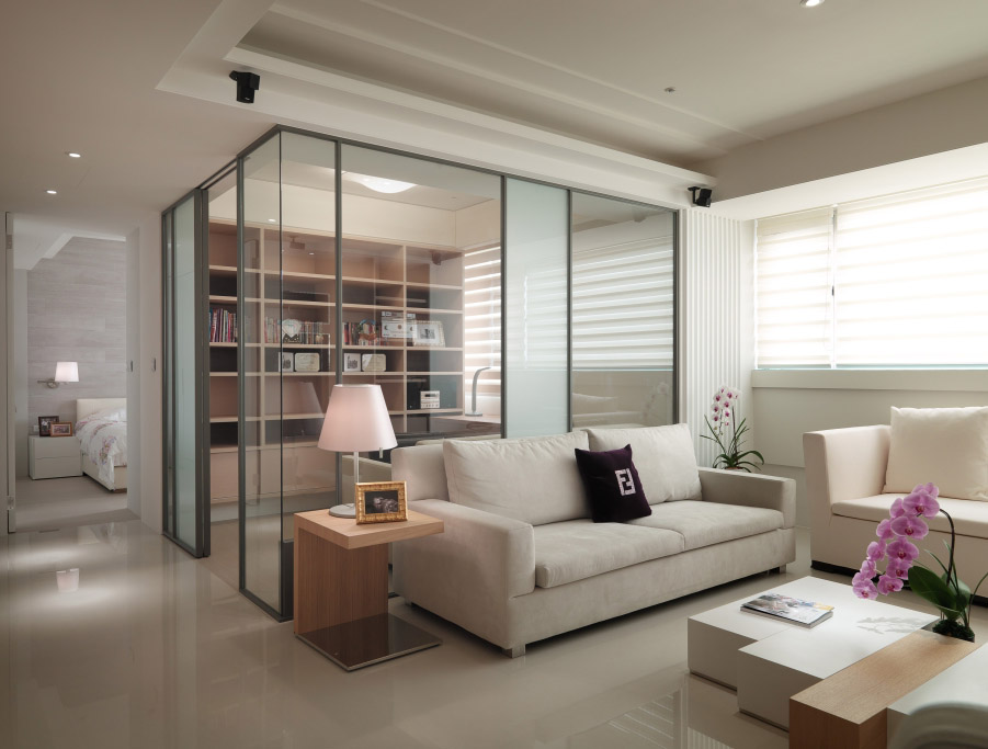 舒适现代日式 客厅玻璃隔断设计