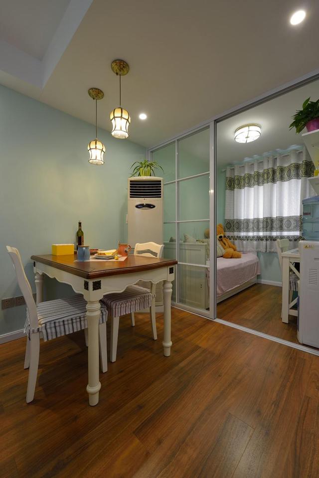 小清新混搭餐厅隔断设计