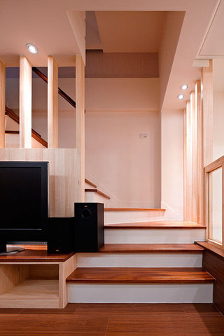 实木简约日式风复式楼梯设计