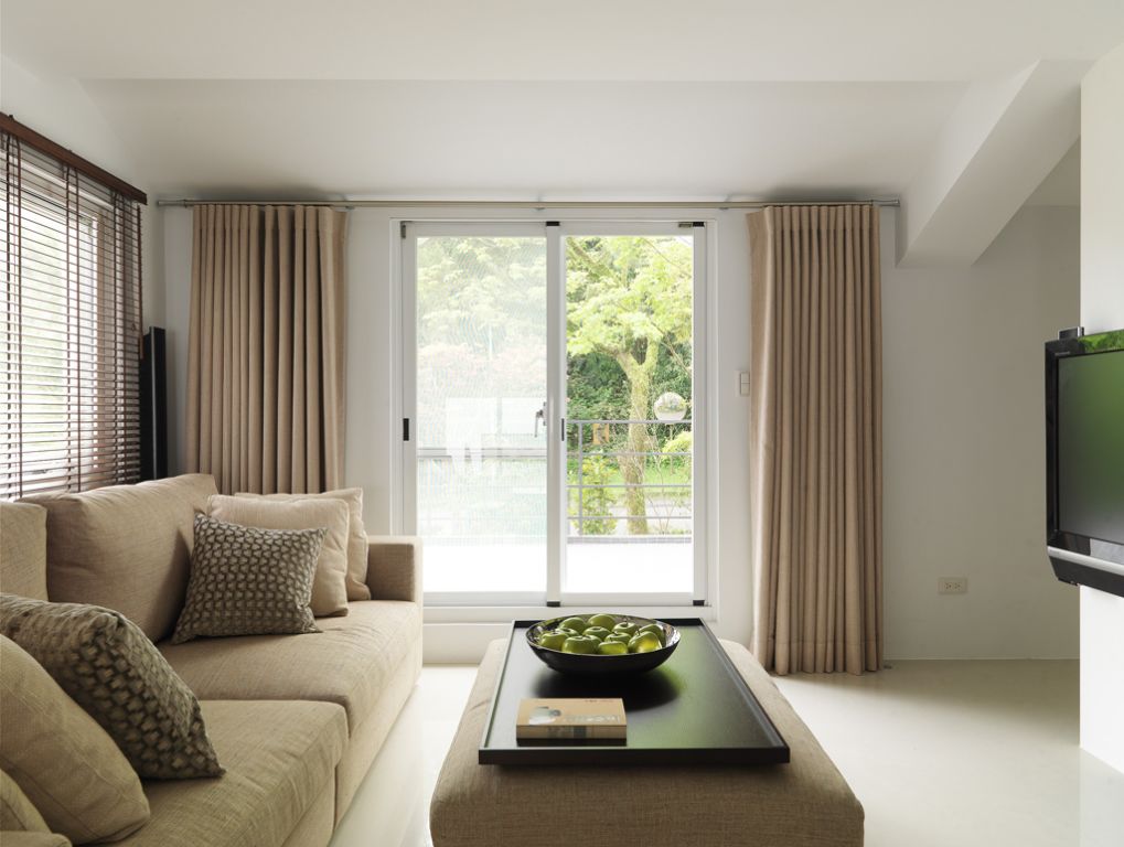客厅窗帘效果图简洁大方优雅现代客厅窗帘装饰效果图简约复古卧室欧式