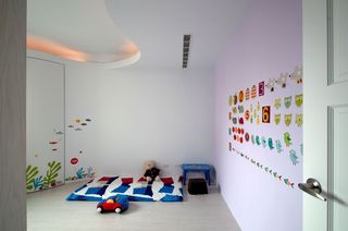 唯美可爱简约 儿童房彩绘墙设计