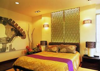 精美东南亚风 卧室镂空背景墙设计