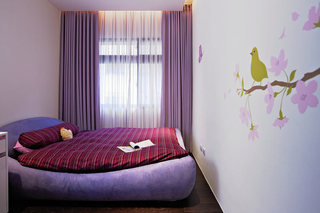 紫色优雅后现代风卧室效果图
