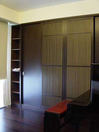现代日式家居衣柜效果图