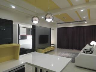 黄色系列现代风格客厅装修效果图