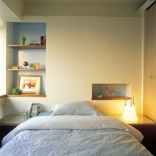 现代卧室墙面置物架设计图