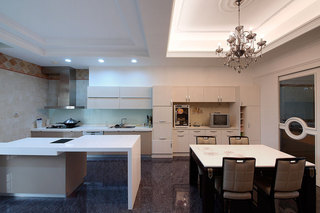 现代餐厨房大理石地板装饰