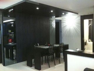 简约宜家风小餐厅 黑色背景墙设计