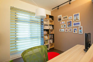 现代简约设计 书房相片墙效果图