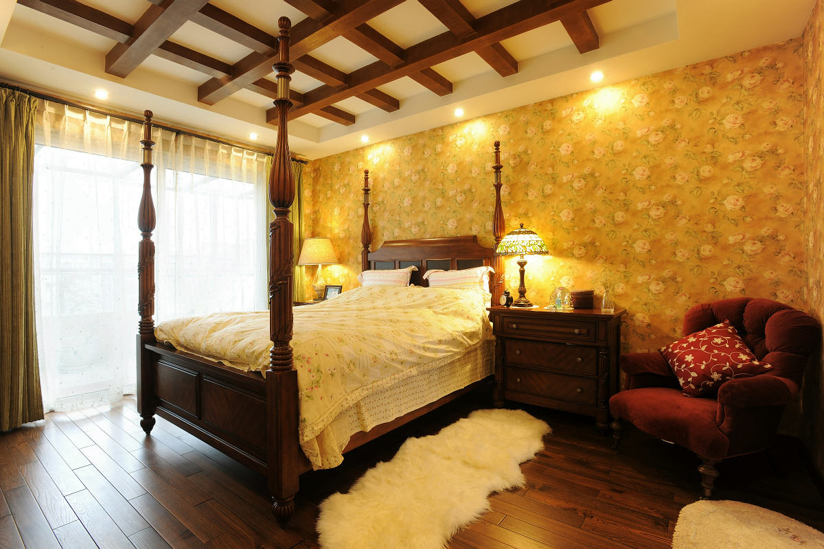 卧室,背景墙,吊顶,窗帘,其它,美式,田园,白色,黄色,红色,咖啡色