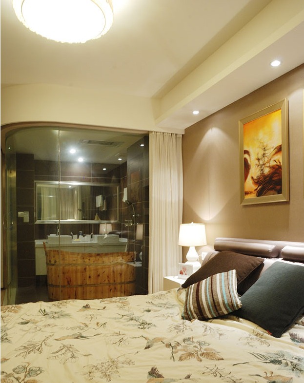 舒适现代风 主卧卫生间玻璃隔断设计5/7