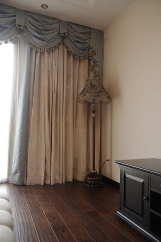 欧式装修风格家居室内窗帘装饰效果图