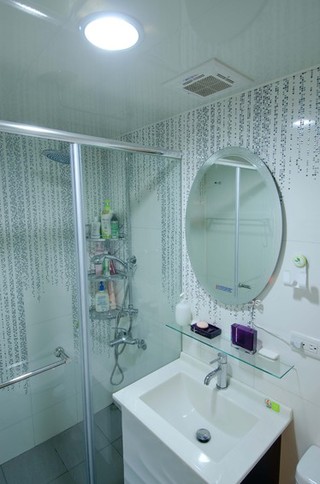 现代家居卫生间洗脸盆装饰图