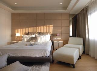 美式实木风卧室床头背景墙设计