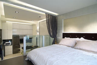 时尚现代loft卧室玻璃护栏设计