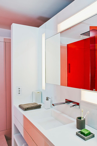 甜美现代家居卫生间洗手台设计