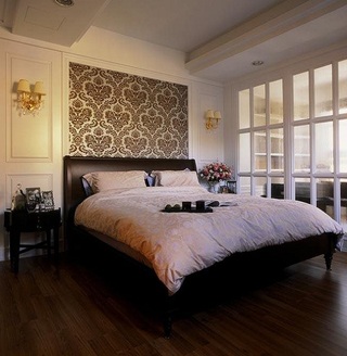 简欧风格卧室 古典花纹背景墙设计