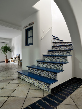清新地中海风格别墅楼梯设计装修图