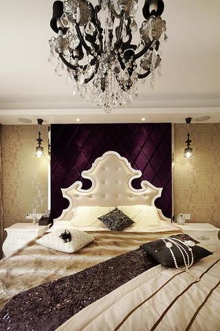优雅时尚新古典卧室床头软包背景墙设计