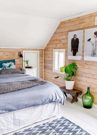 时尚简约北欧阁楼卧室实木背景墙设计