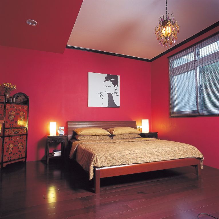 时尚复古混搭风 玫红色卧室家装图片