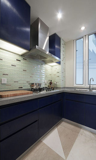 时尚现代风厨房深蓝色橱柜设计