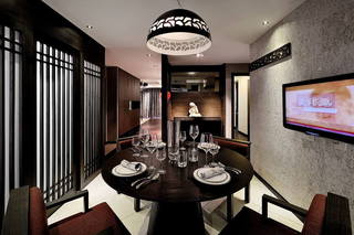 新中式现代家居餐厅西餐具装饰图