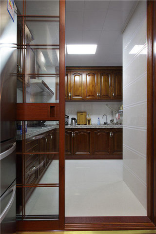 大气红木古典中式风格厨房玻璃推拉门隔断设计图