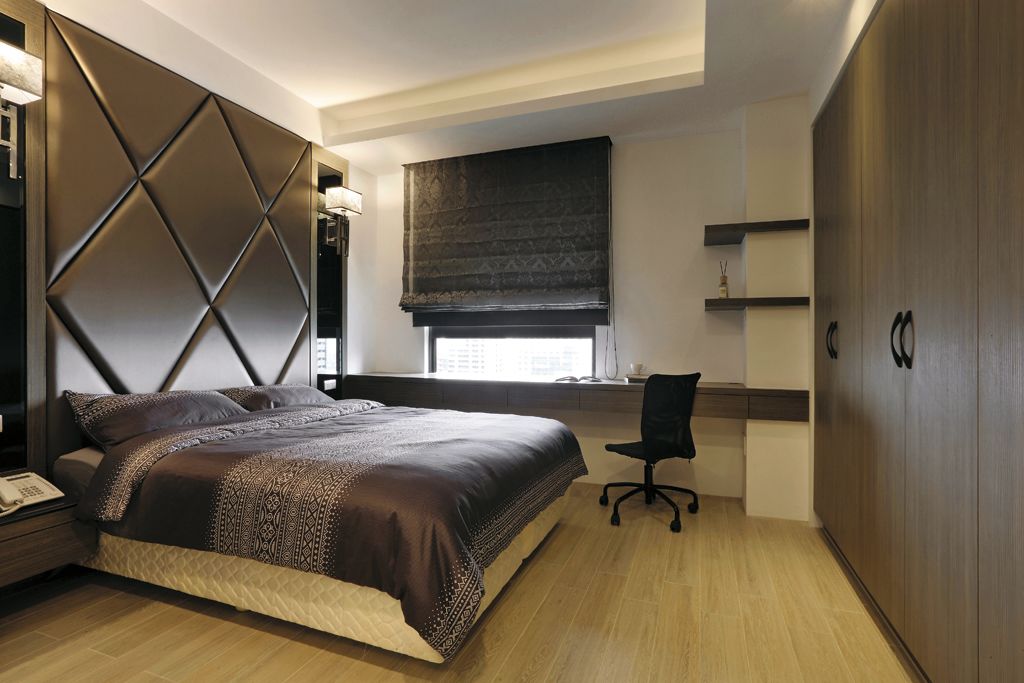 素雅现代风格 卧室床头软包装饰图