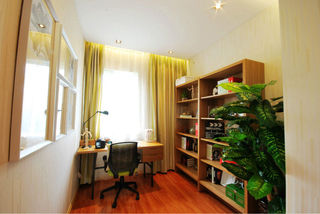 温馨现代家装书房黄绿色窗帘设计