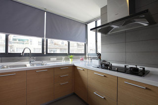 简约厨房采光窗户设计