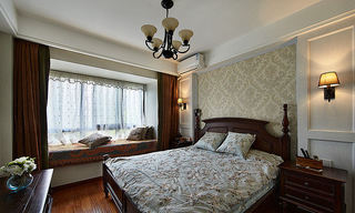 休闲复古美式卧室带飘窗设计
