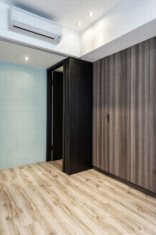 现代家装室内浅色木地板装饰效果图
