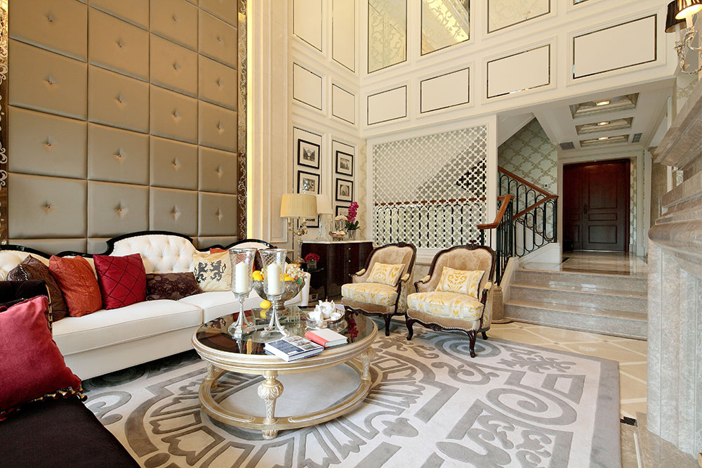 古典欧式风格别墅挑高客厅设计装修图