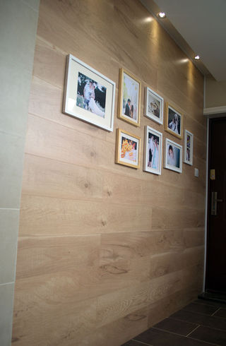简约现代原木照片墙欣赏