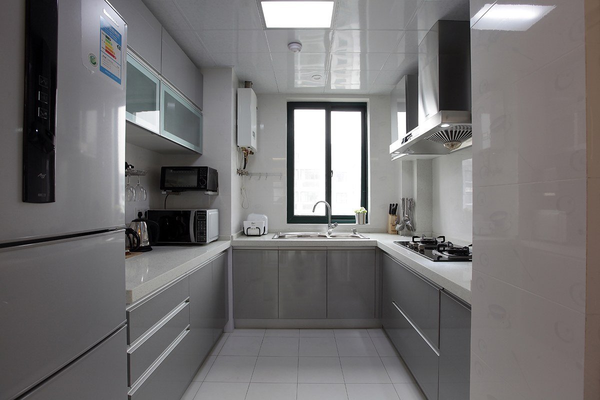 现代厨房 不锈钢U型橱柜设计