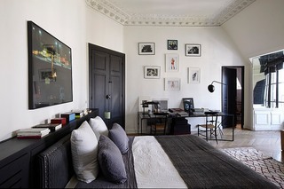 摩登黑白北欧风卧室照片墙设计