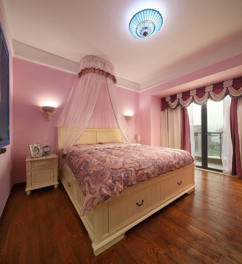 粉色浪漫地中海风格家居卧室隔断设计装修