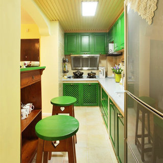 复古田园风厨房翠绿色橱柜设计