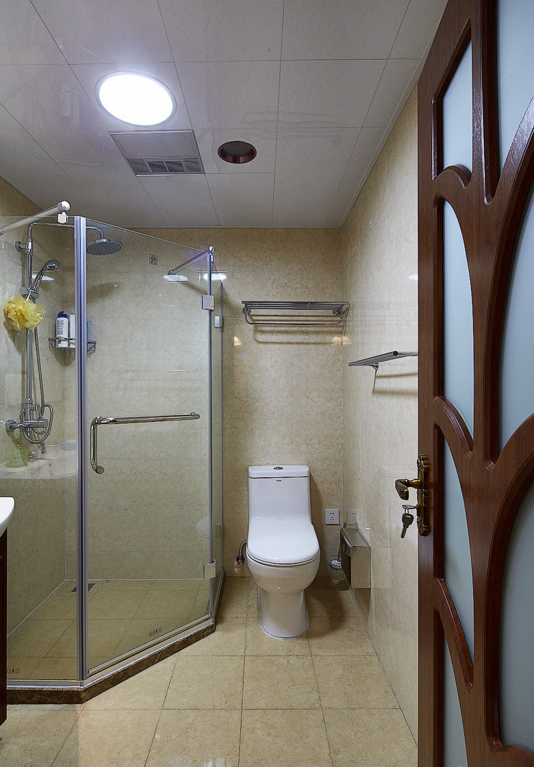 现代简约风卫生间淋浴房设计