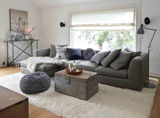 时尚混搭客厅灰色沙发装饰图
