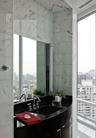 时尚个性纽约风情复式卫生间洗手台设计