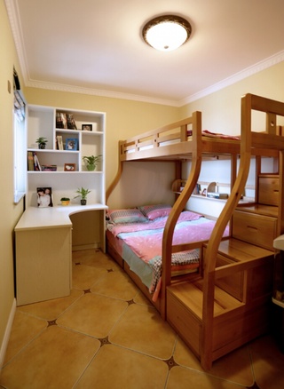 温馨暖色系宜家儿童房实木双人床设计