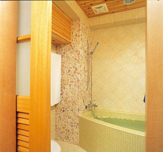 日式现代设计浴室装修图