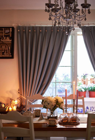 低奢浪漫美式餐厅窗帘装饰效果图片