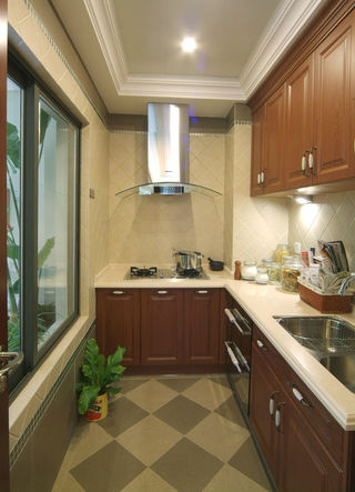 现代装修厨房实木橱柜设计